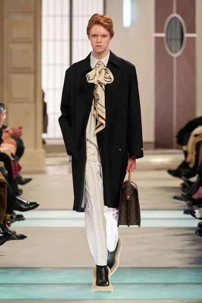 Look 35